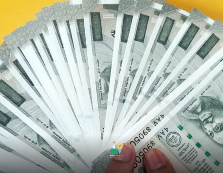 Why the Indian Rupee Is Falling Against the US Dollar?